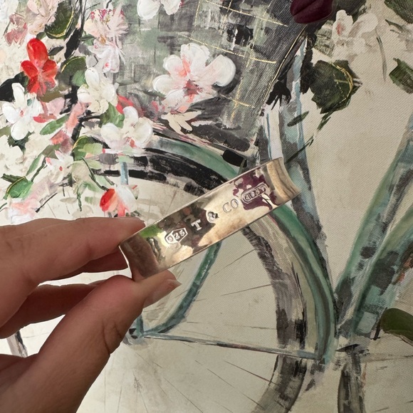 ONE DAY SALE✨

FINAL SALE♥️TIFFANY & CO. 925 vintage bangle bracelet ✨ - Picture 12 of 16